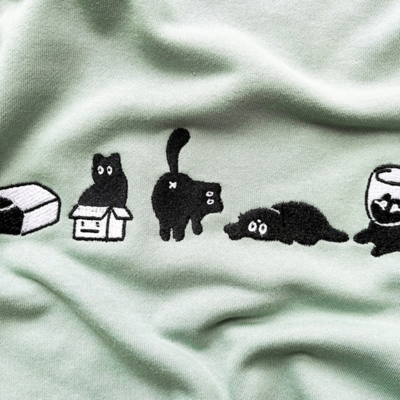 Whimsical Feline Fashion - Playful Cat Sweatshirt - Picture 3 of 3